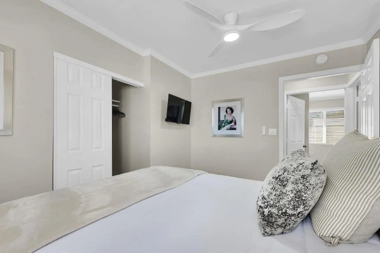 Vakantiehuis Spacious 4Br Plus Den With Pool, Jacuzzi, Bbq, Near Strip Las Vegas
