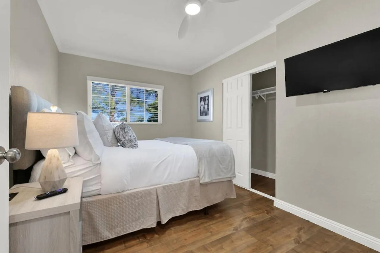 Spacious 4Br Plus Den With Pool, Jacuzzi, Bbq, Near Strip Las Vegas 0*,  Verenigde Staten